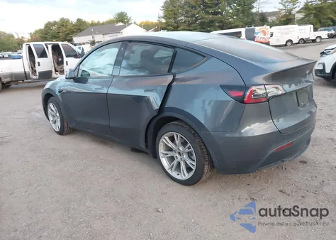 2022 Tesla Model Y Long Range Dual Motor All-Wheel Drive from USA, damaged, VIN 7SAYGDEE6NA011670